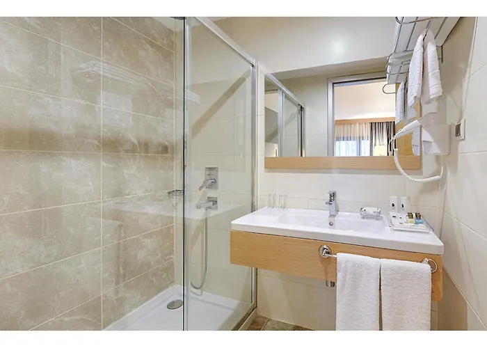 Hotel Kordon Cankaya 4*