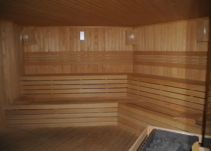 Hotel Kordon Cankaya 4*